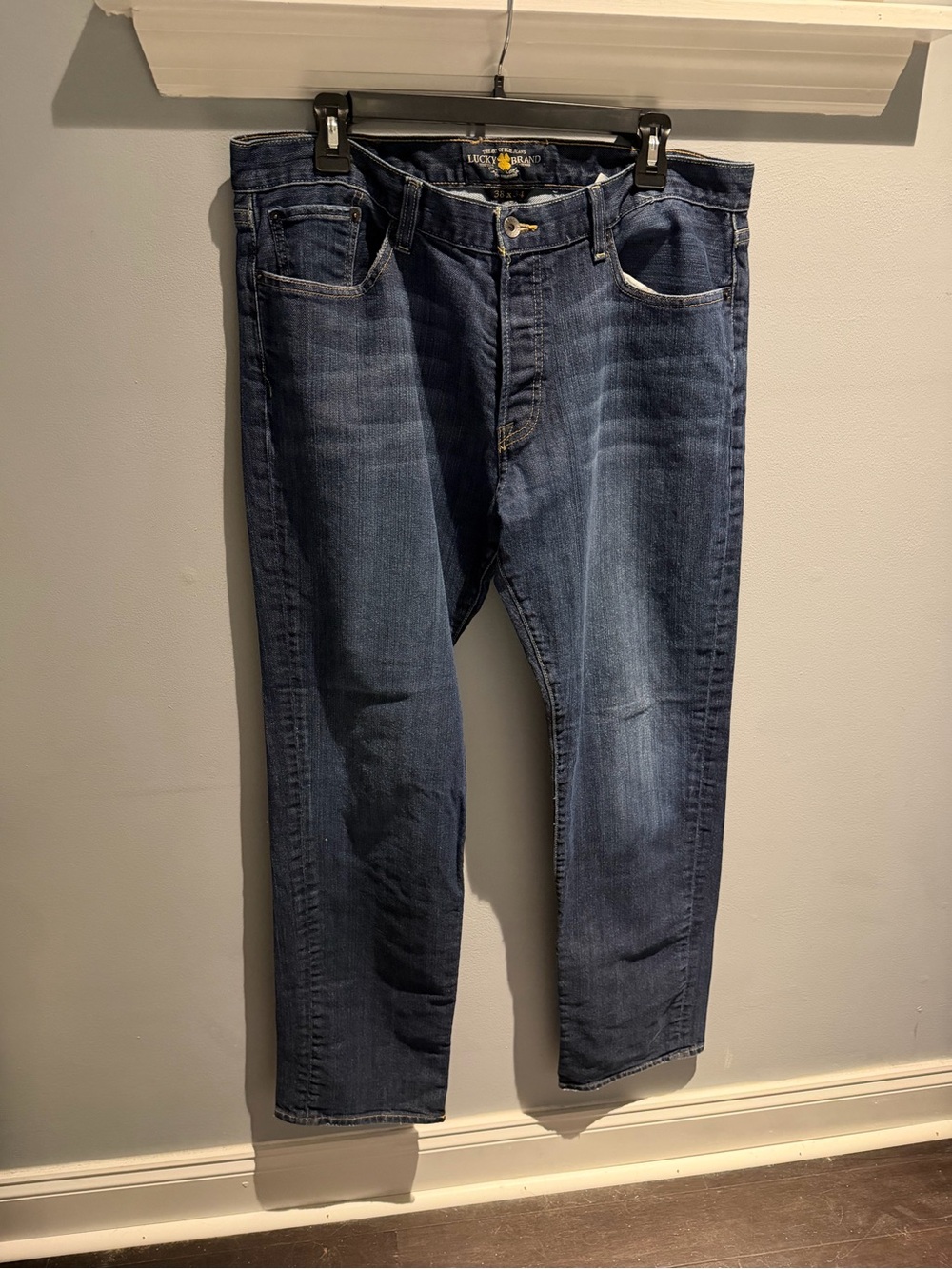 Lucky Brand Men's Straight Jeans - Medium Blue Wash